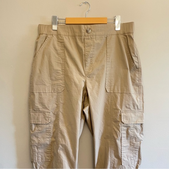 $19❄️ Reitmans Tan Cuffed Ankle Cargo Pants *LONG - Picture 2 of 12